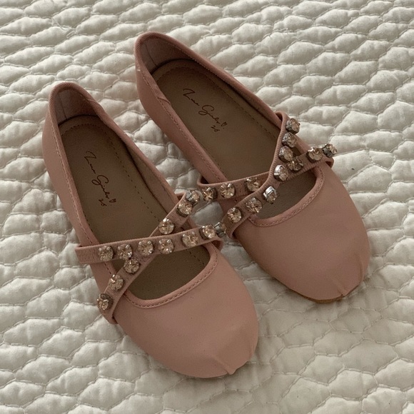 Girl/'s Pink Jewel Designed Ballerina Flats with Bow